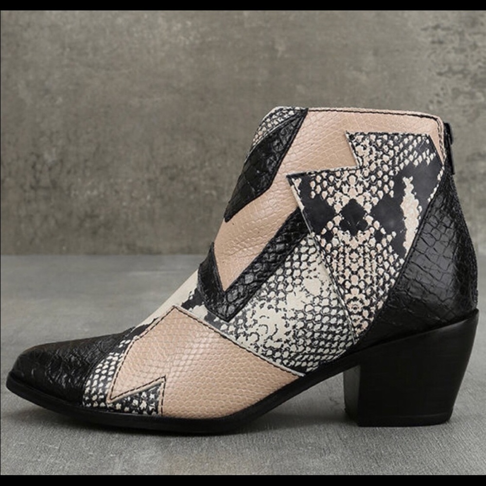 Amuse society x matisse last call Booties